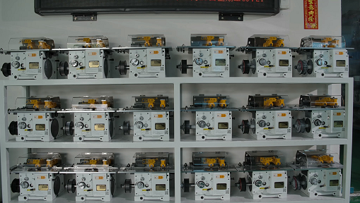 伺服送料機安裝料厚調(diào)整裝置有哪些原因?